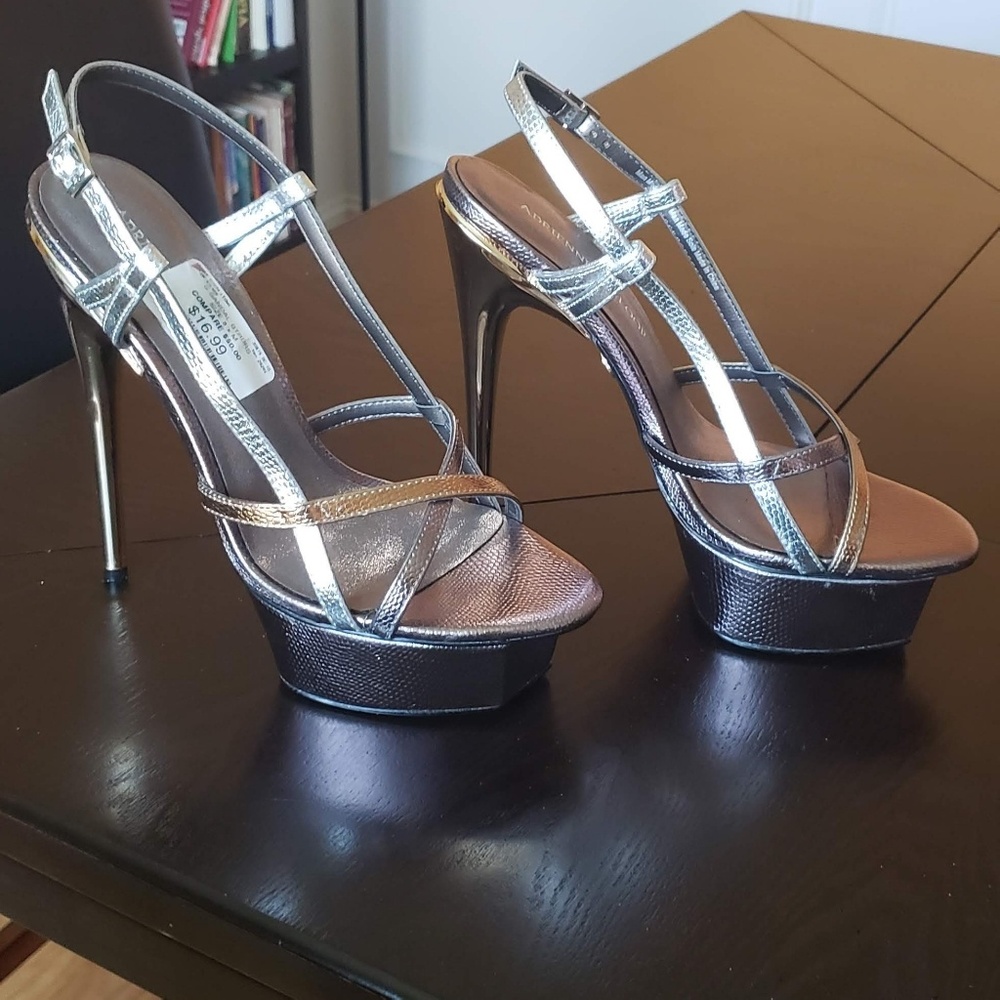 Shoes - Picture 2 of 3